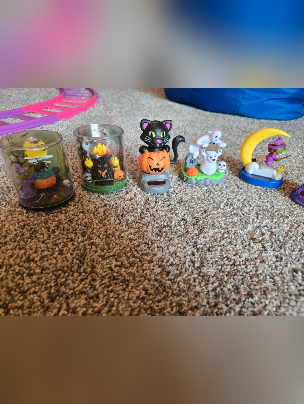 Halloween Solar Dancing Characters - Picture 3 of 3